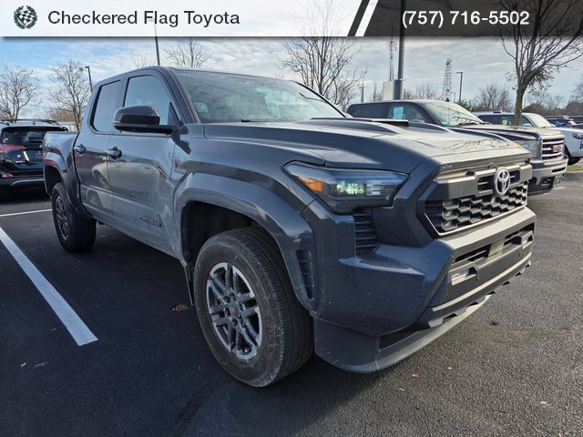 Used 2024 Toyota Tacoma TRD Sport image 3