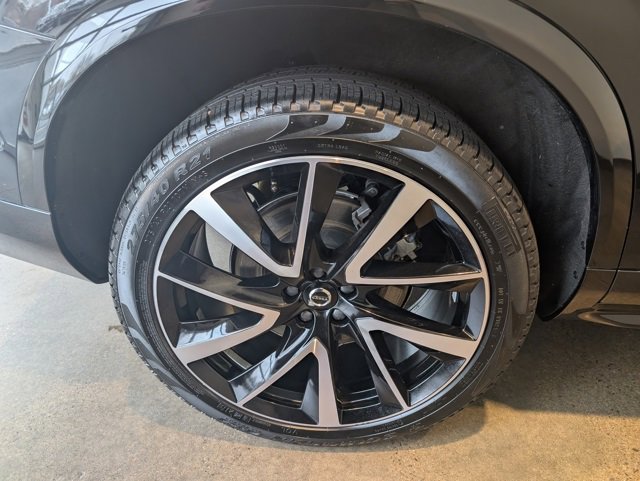 Used 2023 Volvo XC90 B5 Plus w/ Protection Package Premier image 33