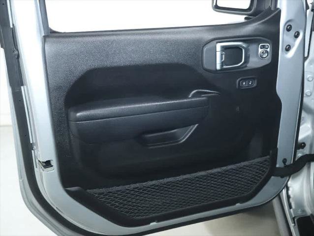 Certified 2024 Jeep Wrangler Willys image 15