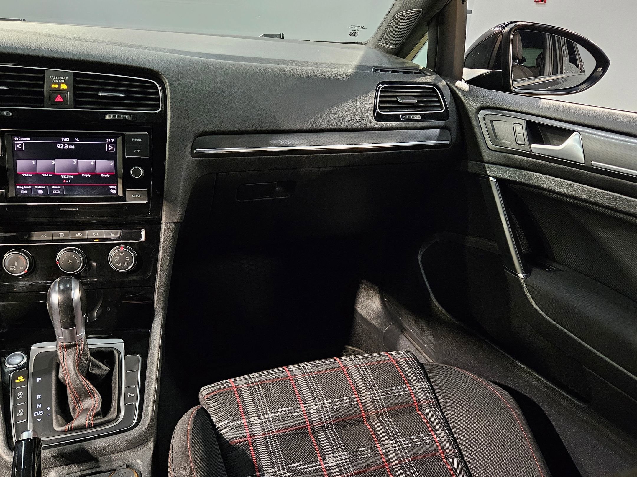 Used 2019 Volkswagen GTI Rabbit Edition image 11