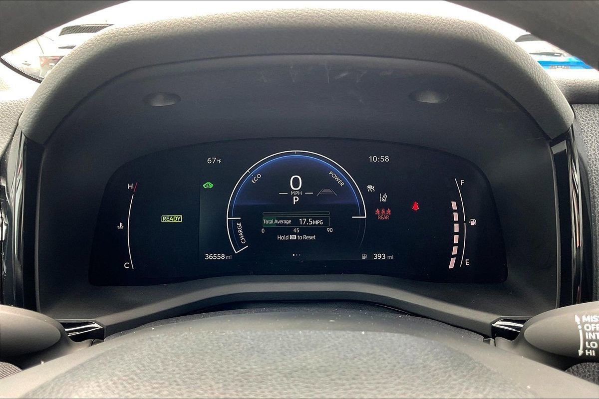 Used 2025 Toyota Camry LE FWD image 18