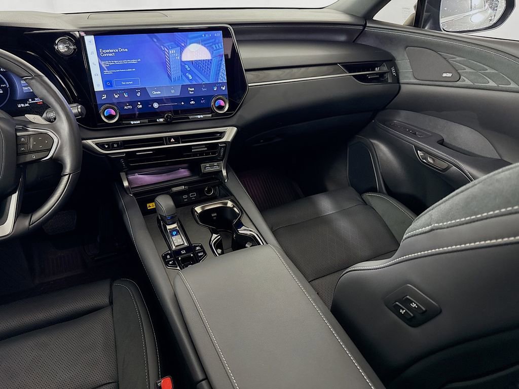 Certified 2025 Lexus RX 450h AWD w/ Convenience Package image 24