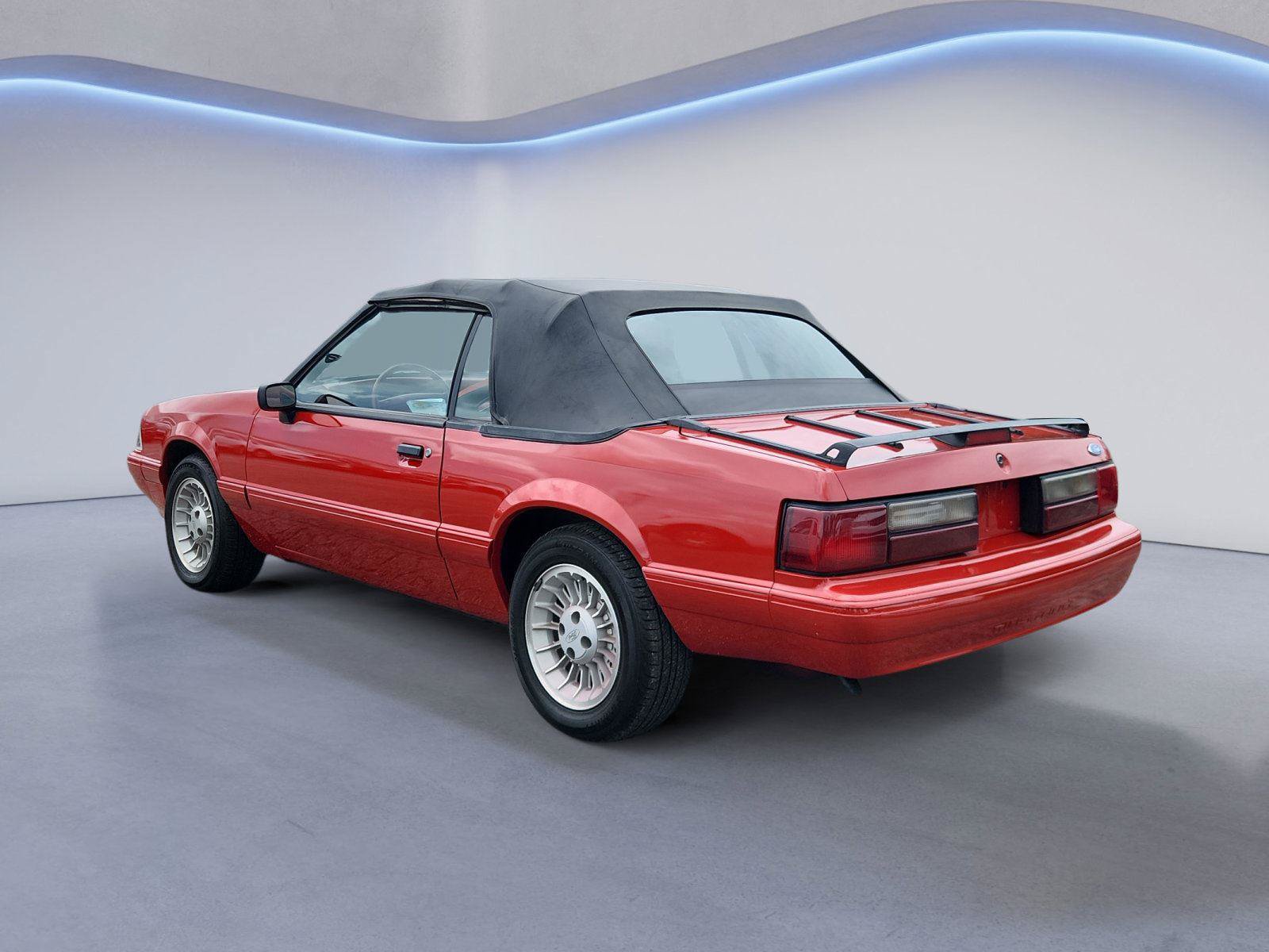 Used 1992 Ford Mustang LX RWD image 5