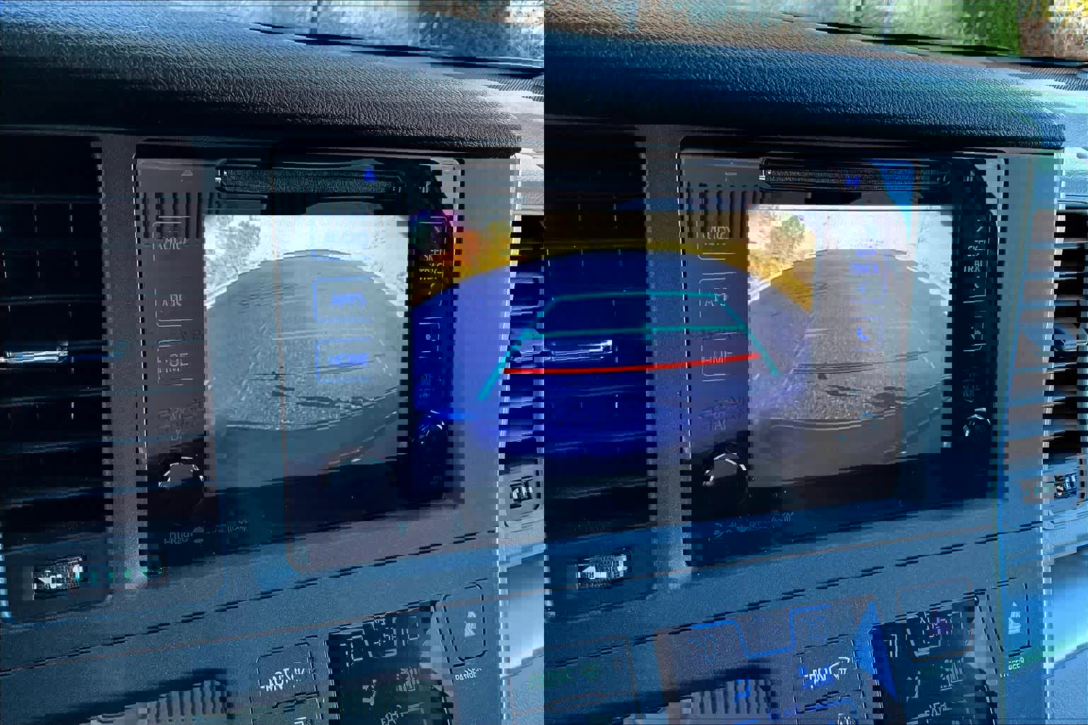 Certified 2017 Toyota Sienna LE image 28