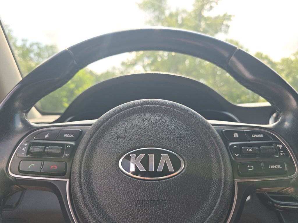 Used 2016 Kia Optima EX FWD image 23