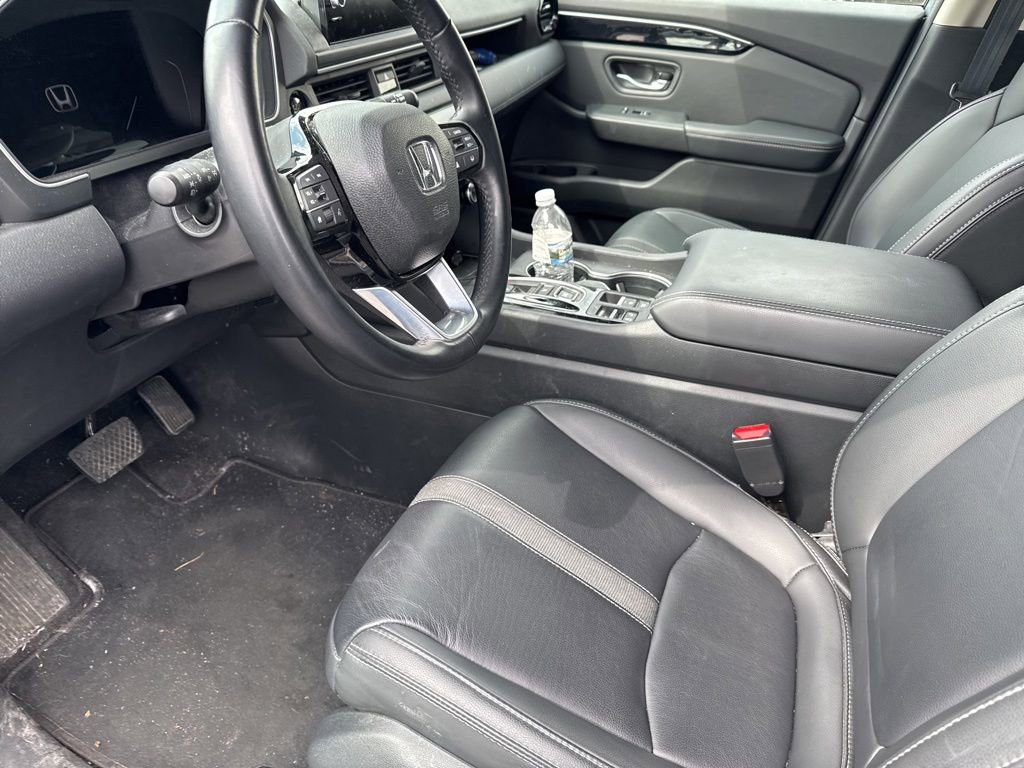 Used 2024 Honda Pilot Touring image 2
