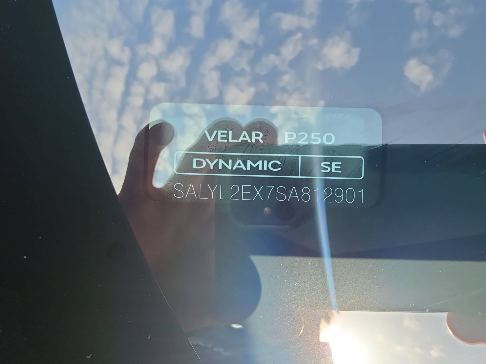 Used 2025 Land Rover Range Rover Velar Dynamic SE AWD/4WD image 34