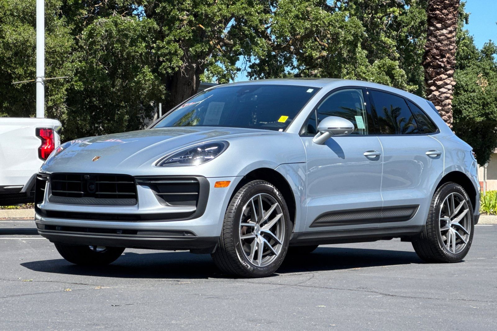 Used 2024 Porsche Macan image 7