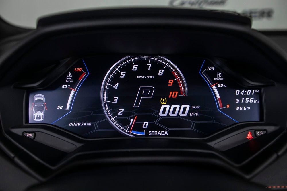 Used 2020 Lamborghini Huracan EVO image 35