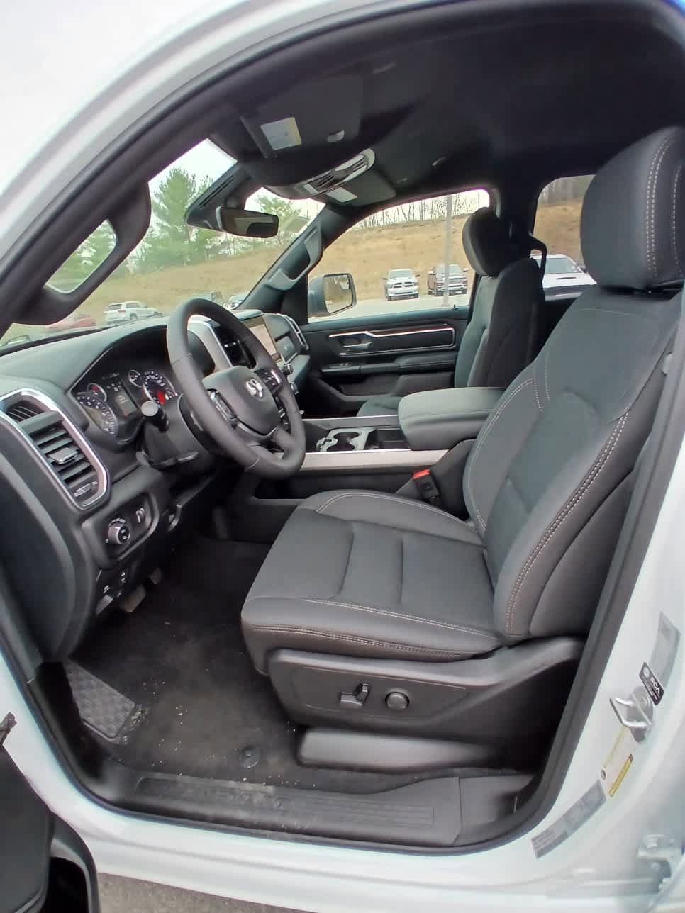 New 2026 RAM 1500 Big Horn w/ Night Edition AWD/4WD image 10