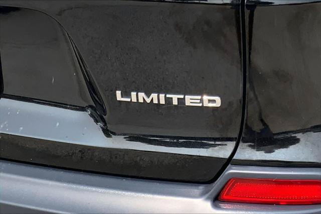 Certified 2020 Jeep Cherokee Limited w/ Technology Group FWD image 10