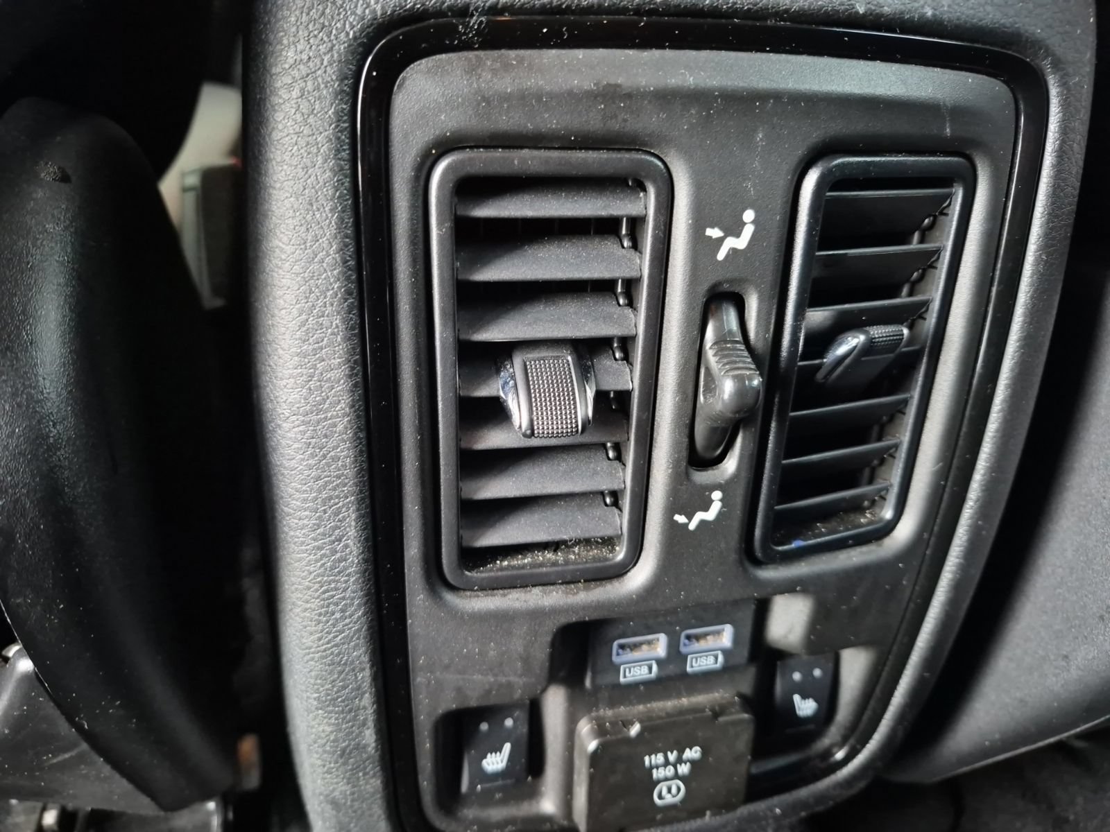 Used 2024 Dodge Durango GT AWD/4WD image 12