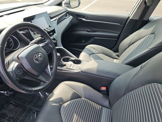 Used 2024 Toyota Camry SE image 21