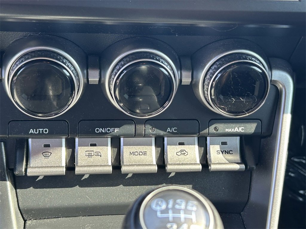 Used 2025 Toyota GR86 Premium image 16