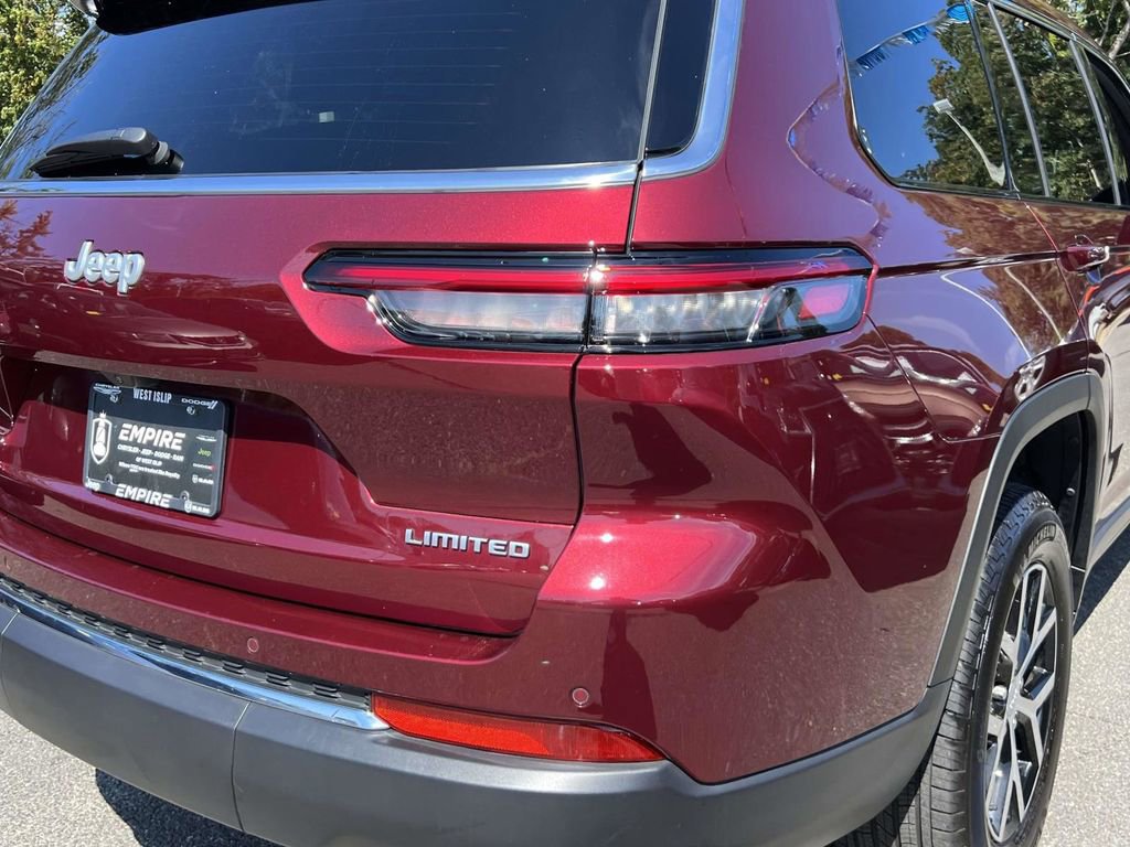 Used 2025 Jeep Grand Cherokee L Limited image 6