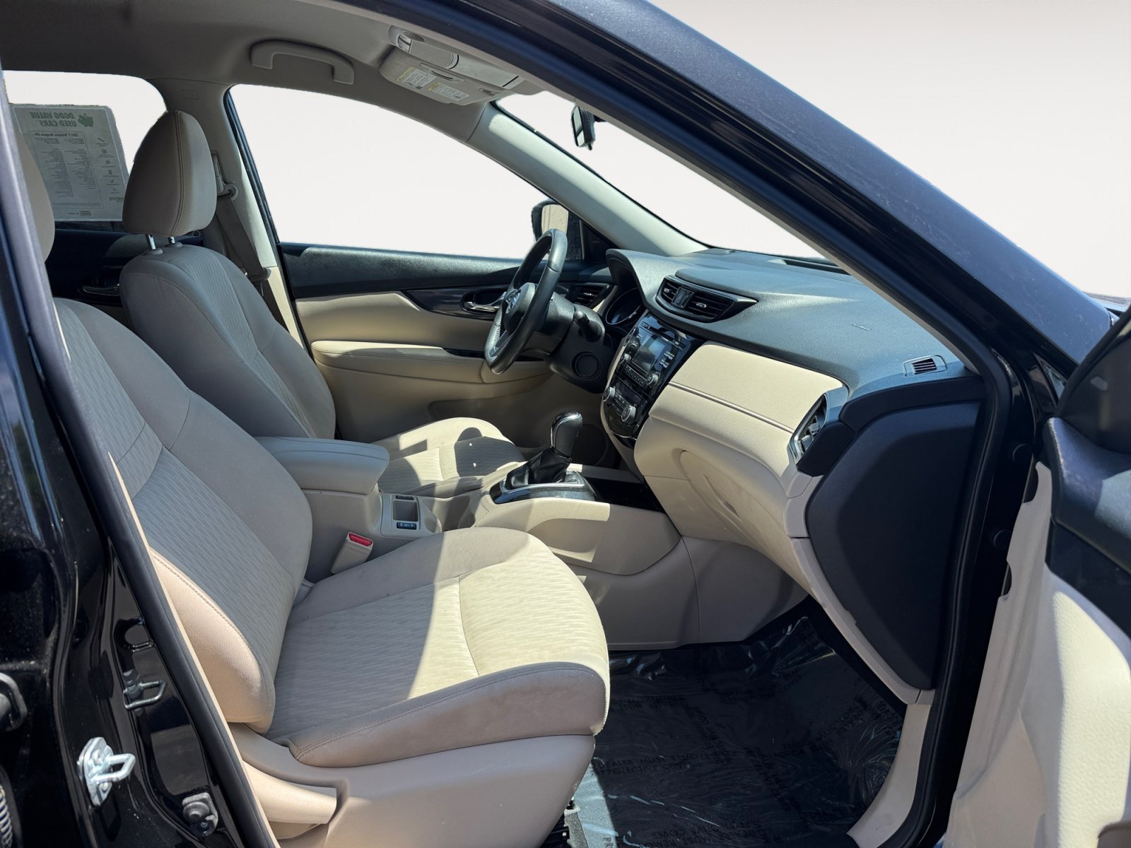 Used 2017 Nissan Rogue SV AWD/4WD image 19