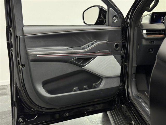 New 2025 Lincoln Navigator Black Label image 62