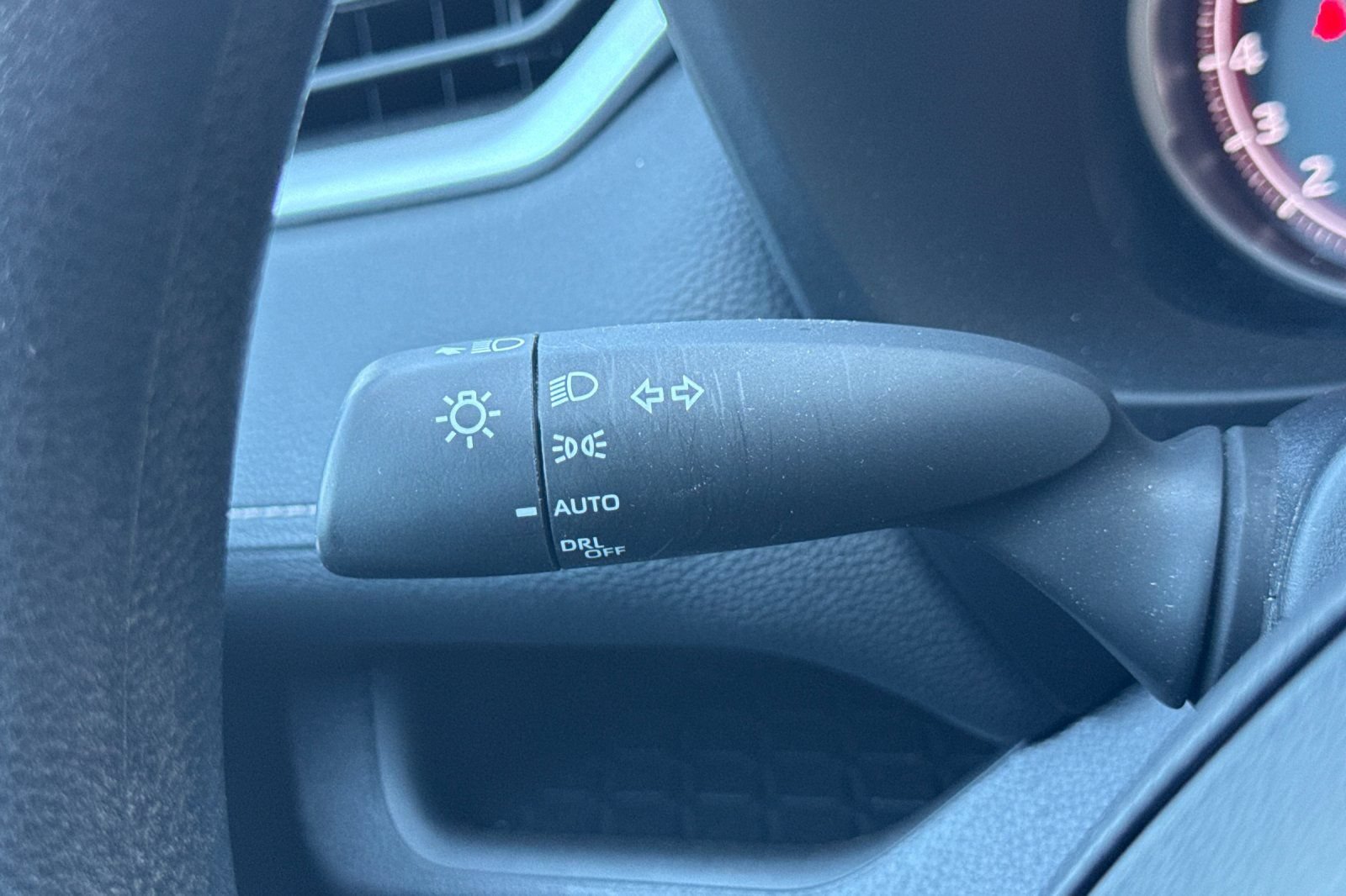 Certified 2025 Toyota RAV4 XLE AWD/4WD image 38