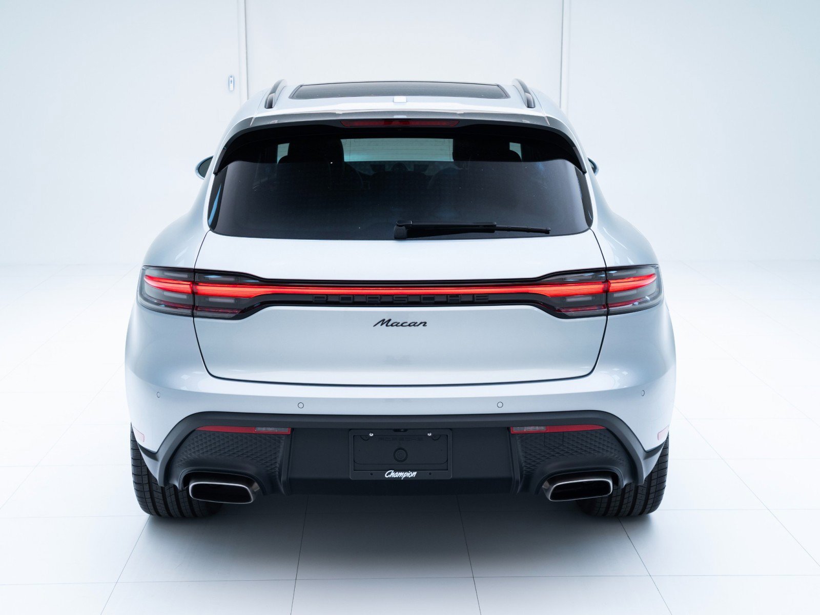 New 2026 Porsche Macan image 10
