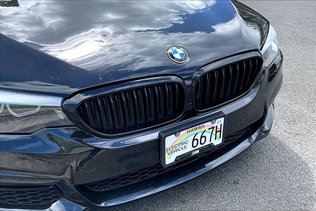 Used 2019 BMW 530e w/ M Sport Package image 30