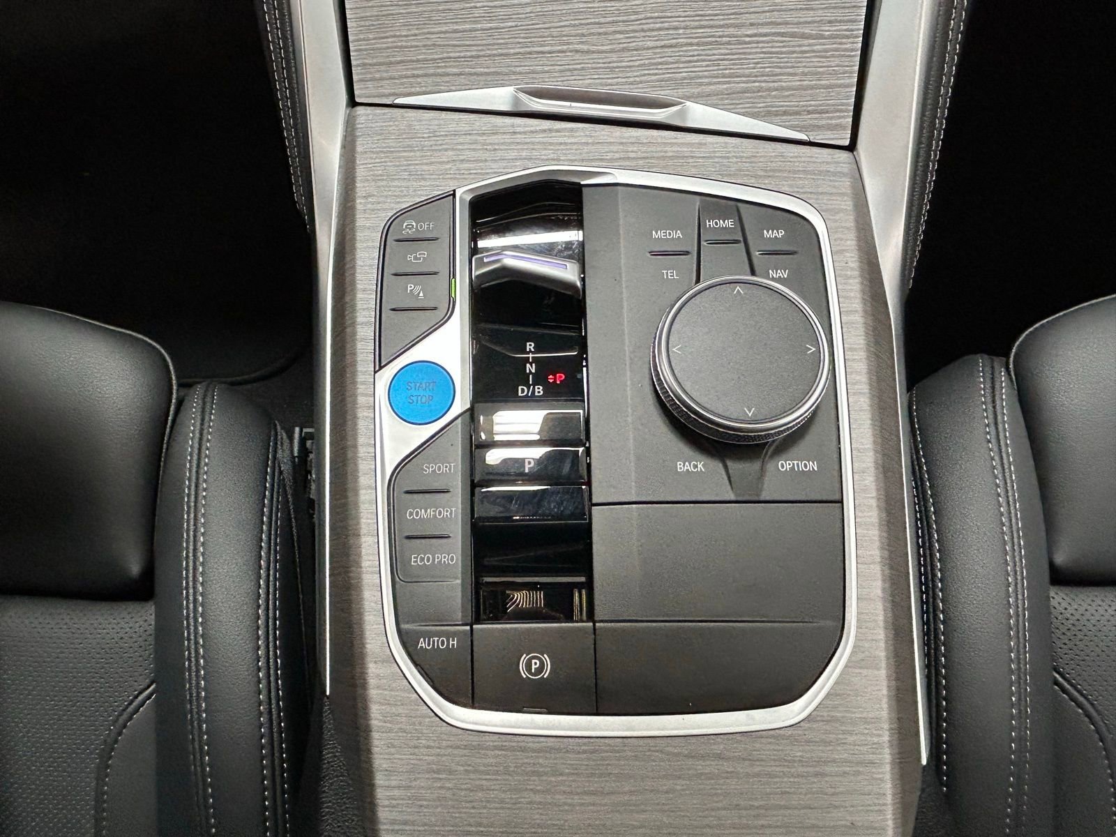 Used 2025 BMW i4 xDrive40i image 23