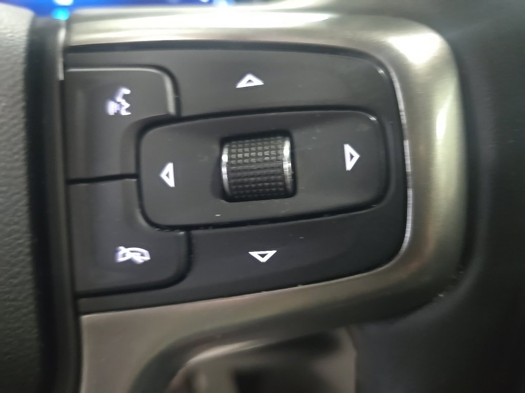 Used 2023 Chevrolet Silverado 1500 LT AWD/4WD image 19