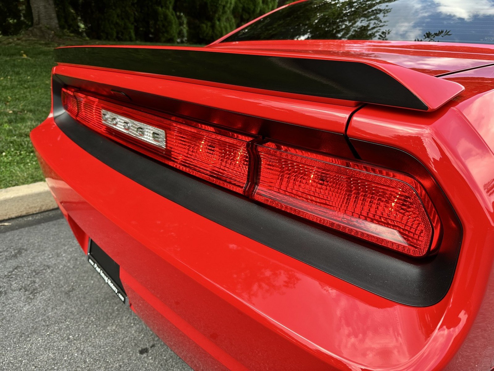 Used 2014 Dodge Challenger R/T w/ Electronics Convenience Group RWD image 43