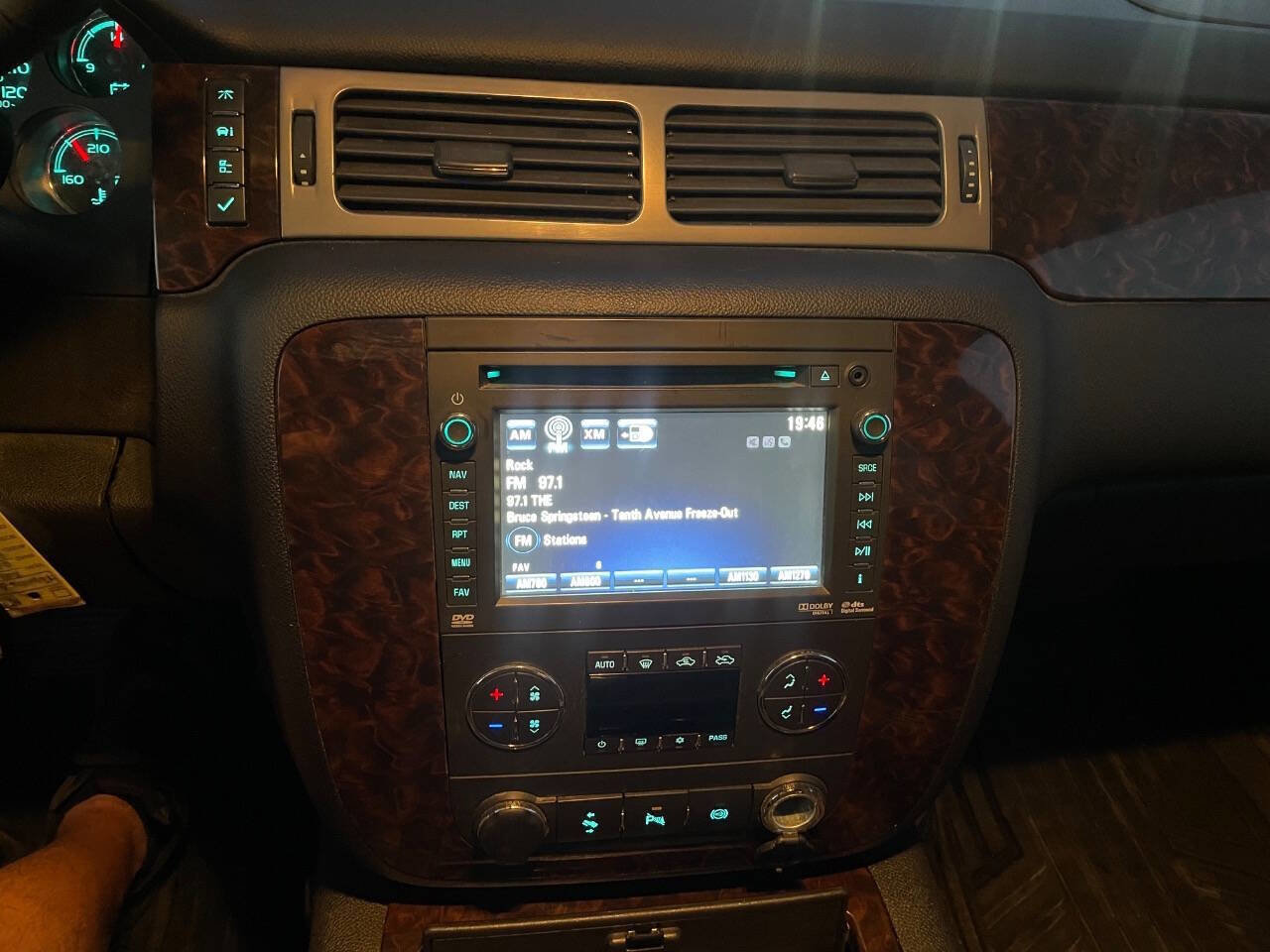 Used 2013 GMC Sierra 3500 Denali image 46