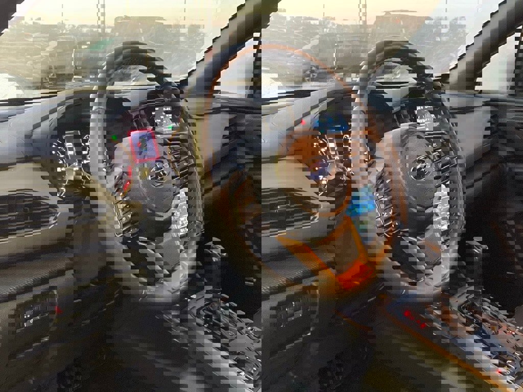 Used 2024 Subaru Crosstrek 2.5i Wilderness image 9