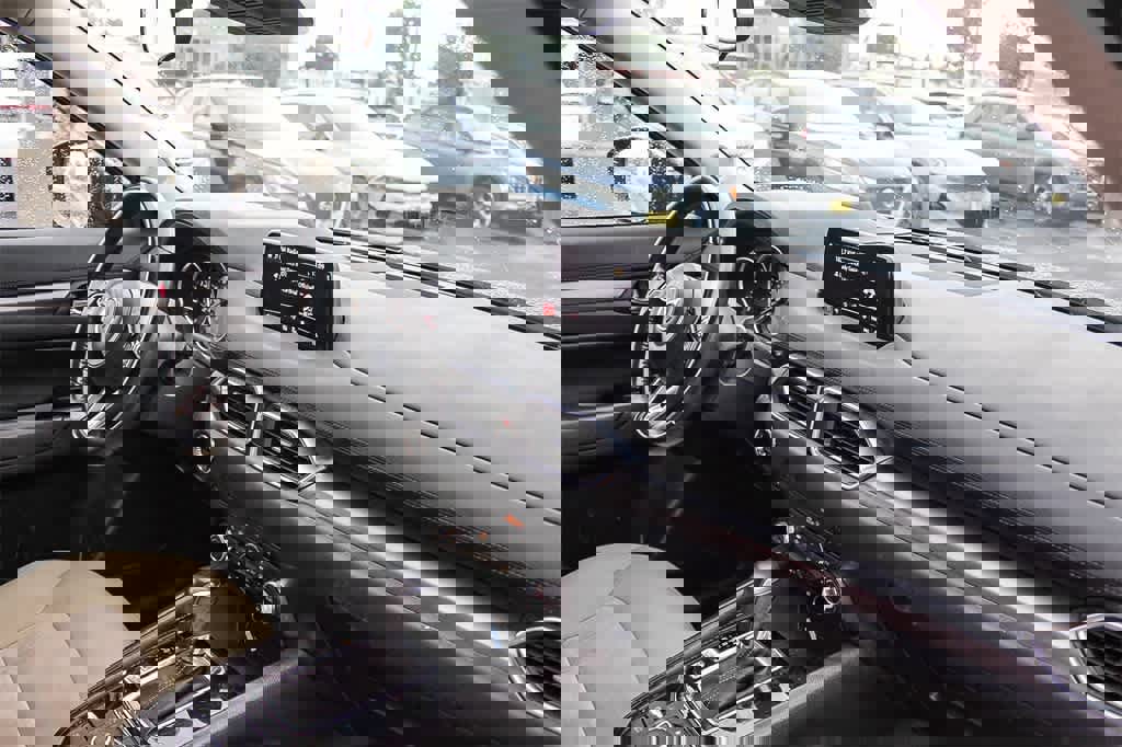 Used 2017 MAZDA CX-5 Touring image 21