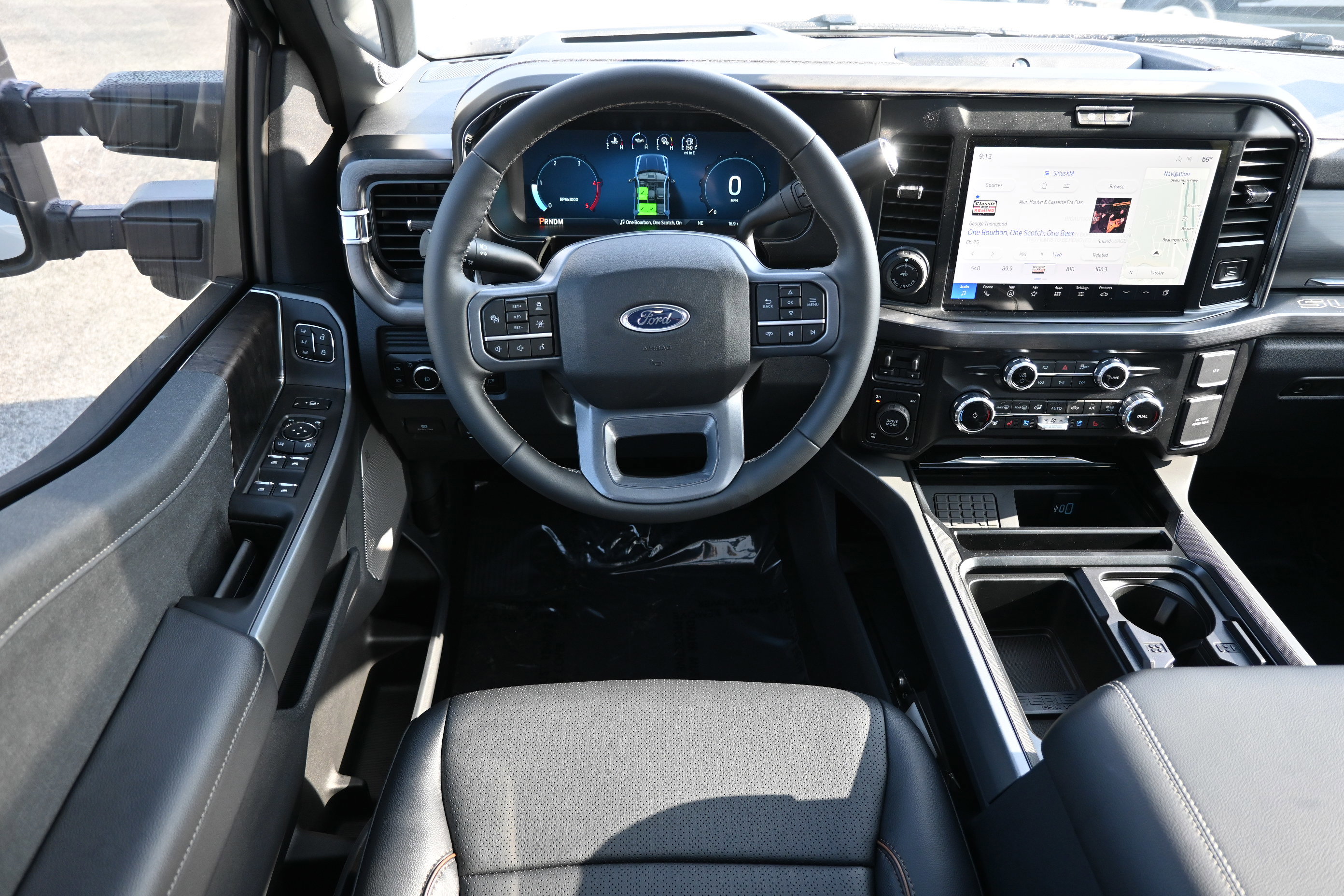 New 2026 Ford F250 Lariat w/ Black Appearance Package image 22