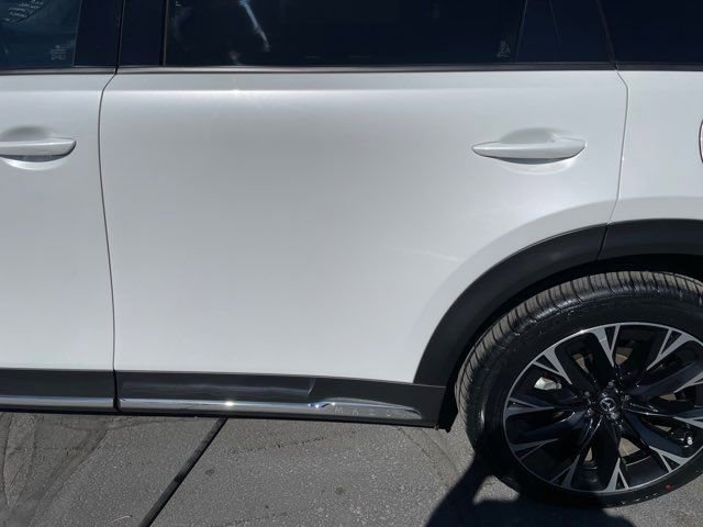 Used 2024 MAZDA CX-90 Plug-In Hybrid w/ Premium Plus image 32