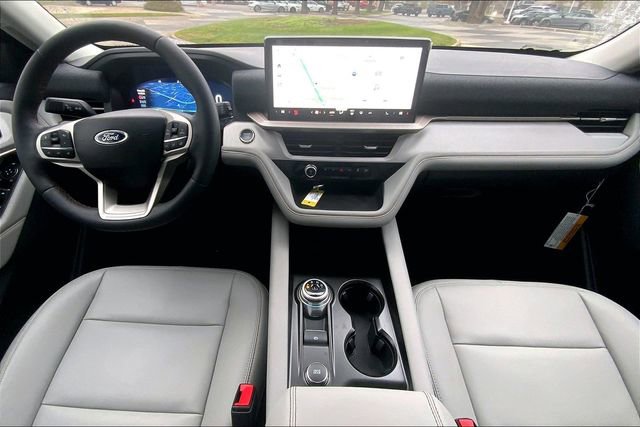 New 2026 Ford Explorer Active w/ Active Comfort Package image 5