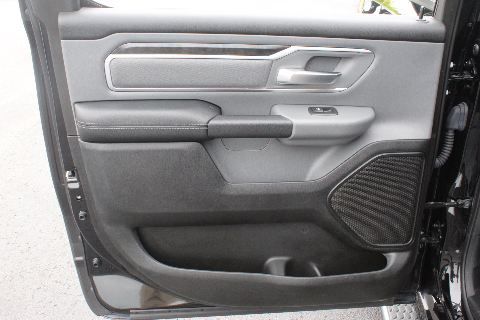 Used 2020 RAM 1500 Big Horn AWD/4WD image 23