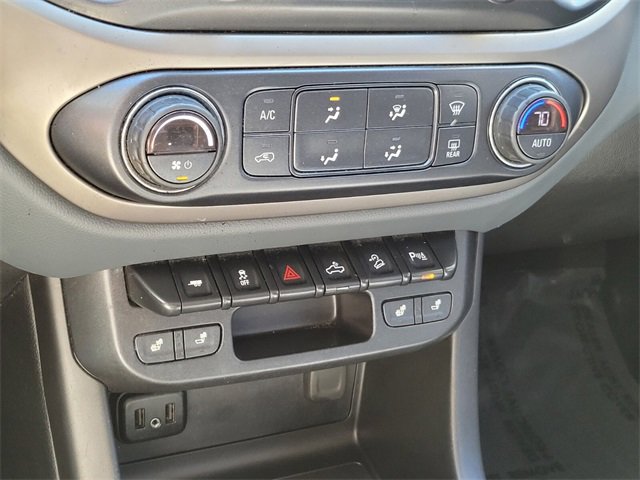 Used 2020 Chevrolet Colorado Z71 image 31