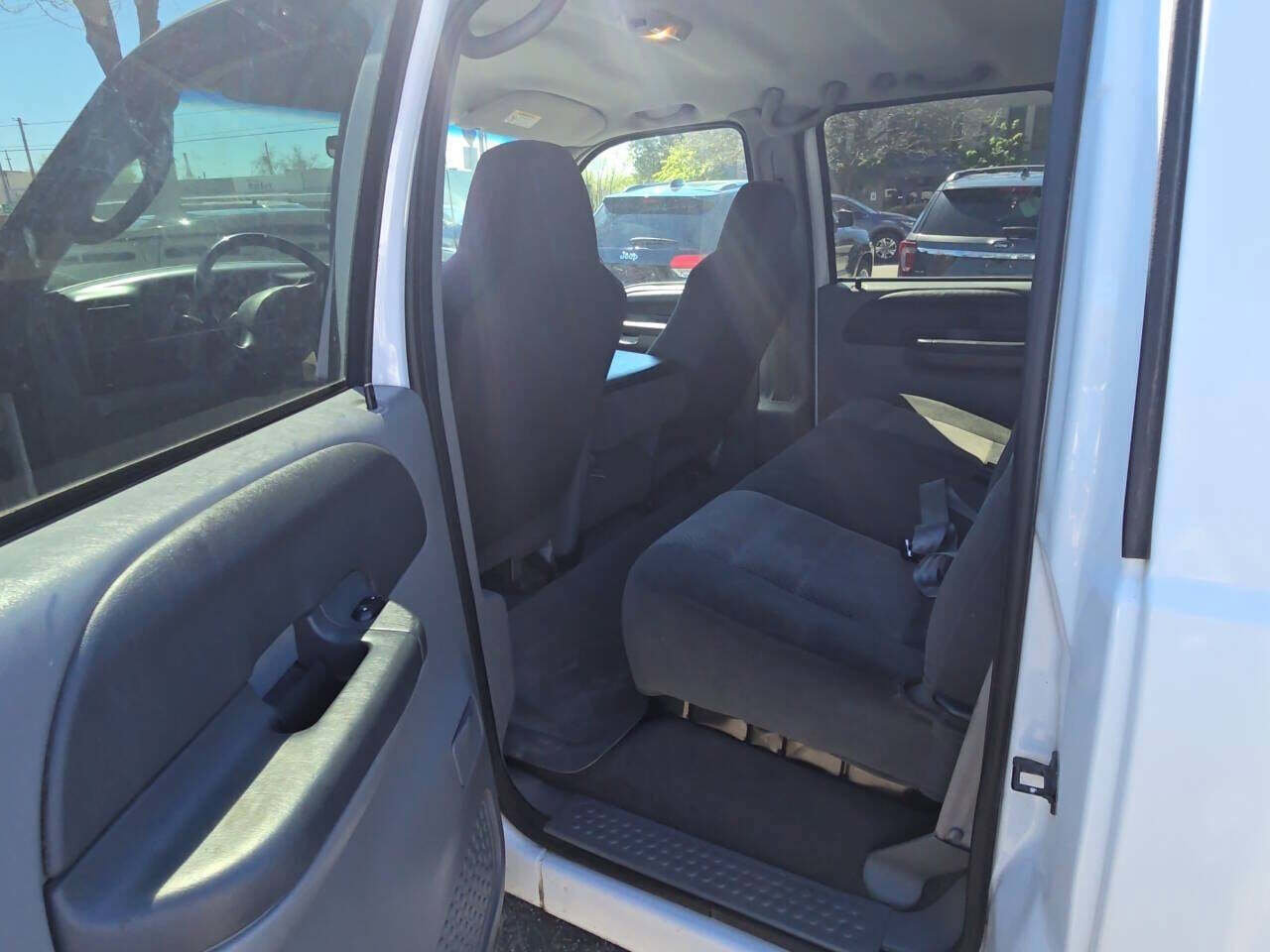 Used 2003 Ford F250 XLT image 17