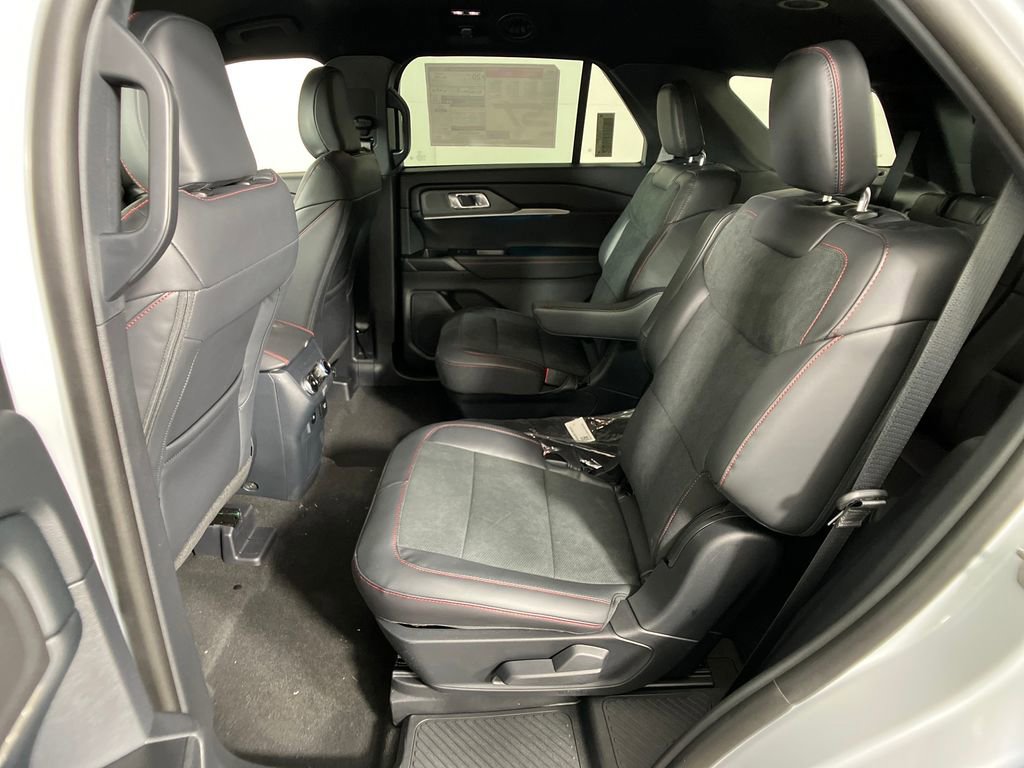 New 2026 Ford Explorer ST image 32
