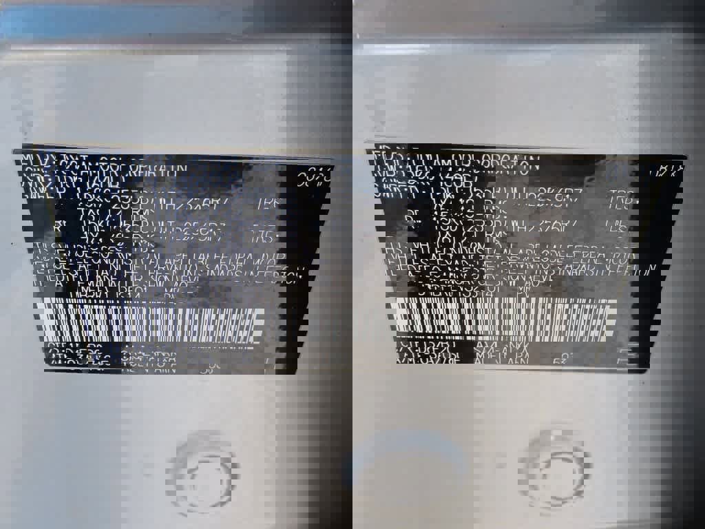 Used 2018 Toyota RAV4 LE image 26