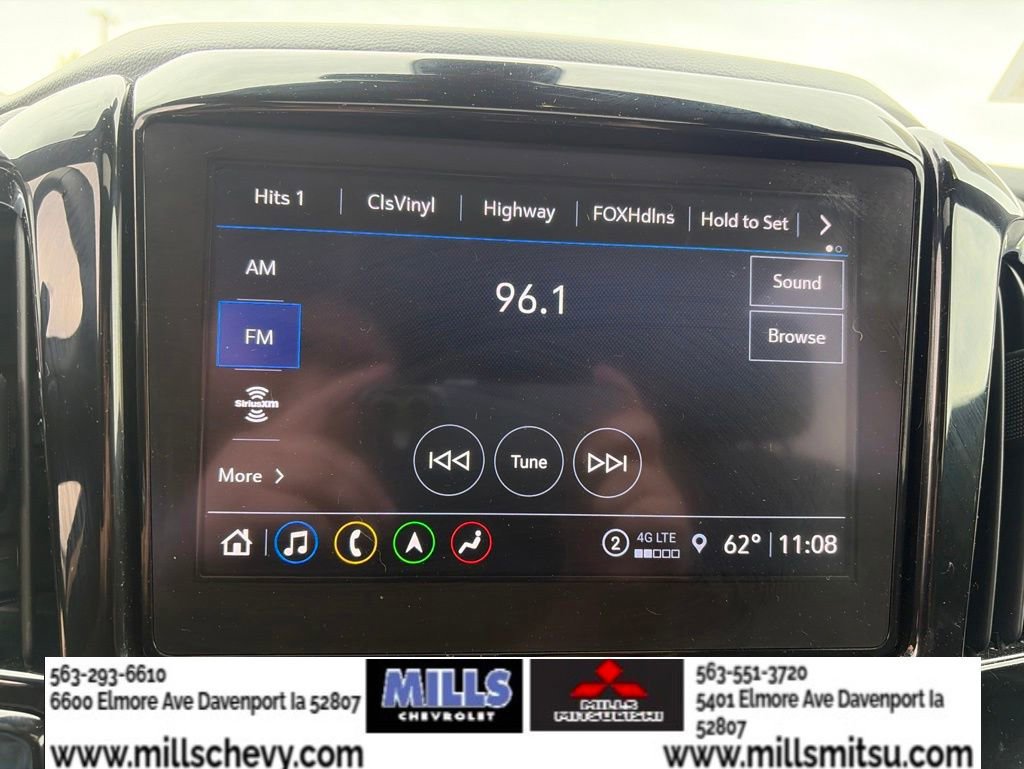 Used 2023 Chevrolet Traverse Premier w/ Redline Edition FWD image 13