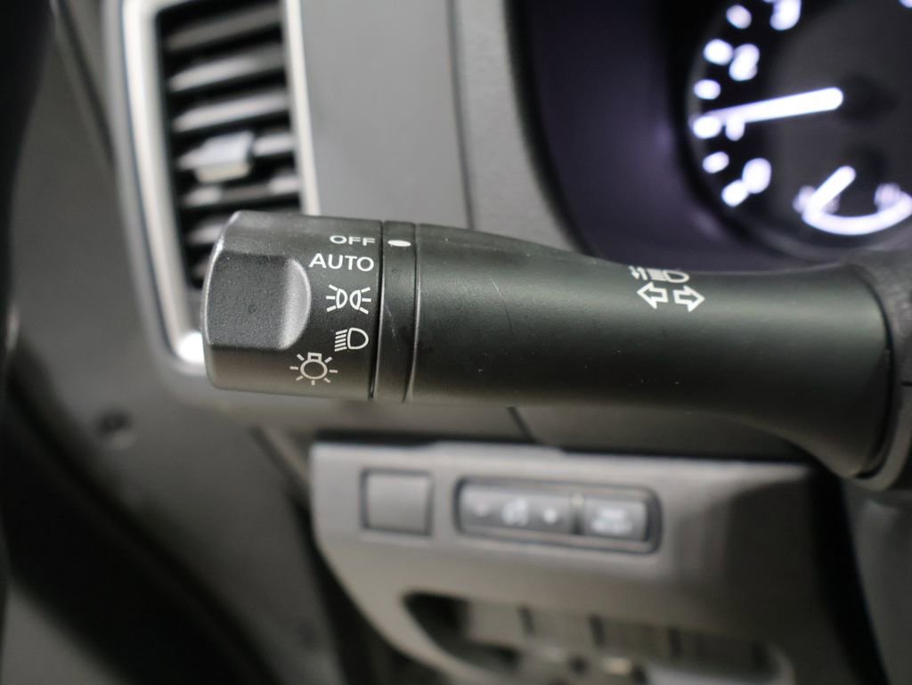 Used 2024 Nissan Frontier SV AWD/4WD image 34