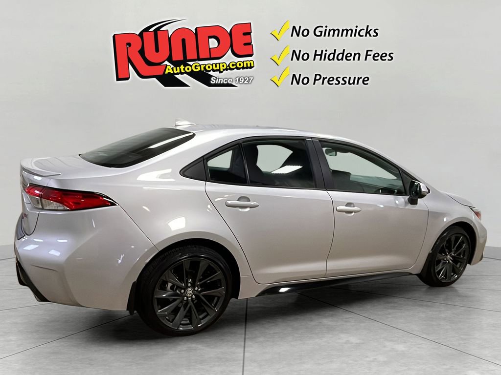 Used 2025 Toyota Corolla SE image 5