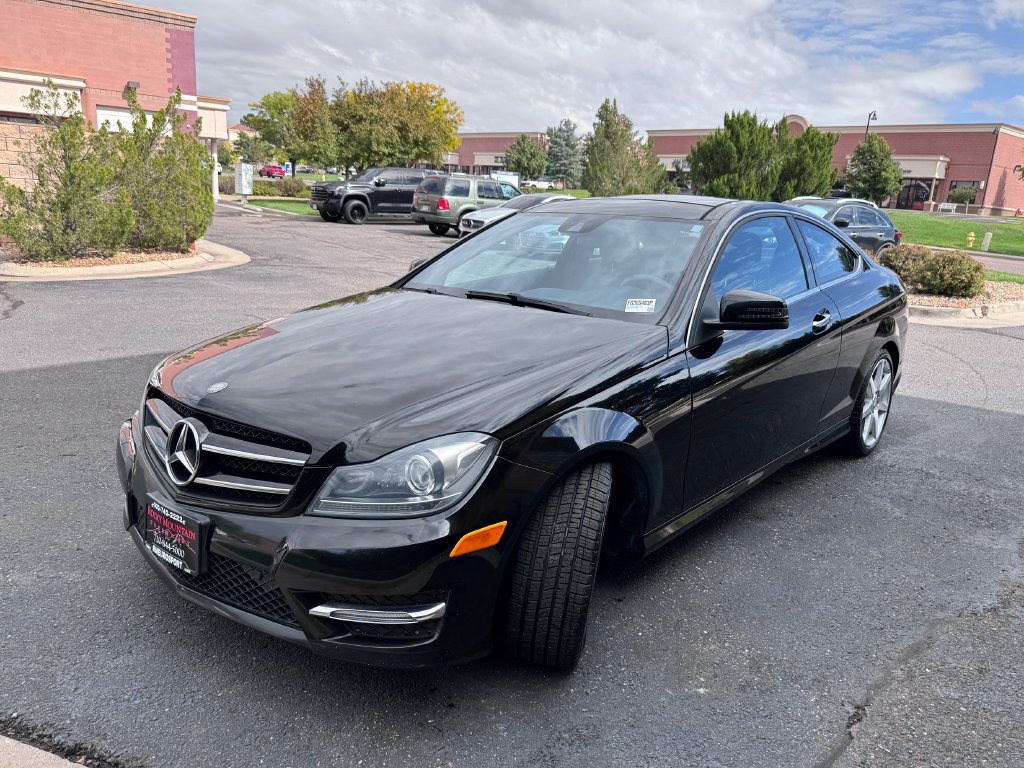 Used 2015 Mercedes-Benz C 250 Coupe image 4