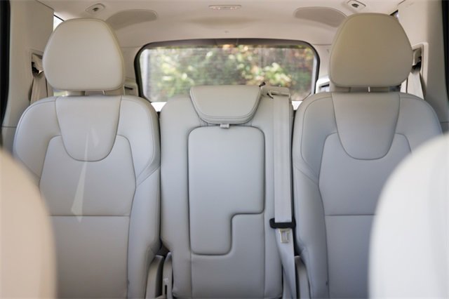 Used 2025 Volvo XC90 B6 Plus w/ Protection Package Premier image 5