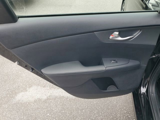 Used 2021 Kia Forte LXS image 8