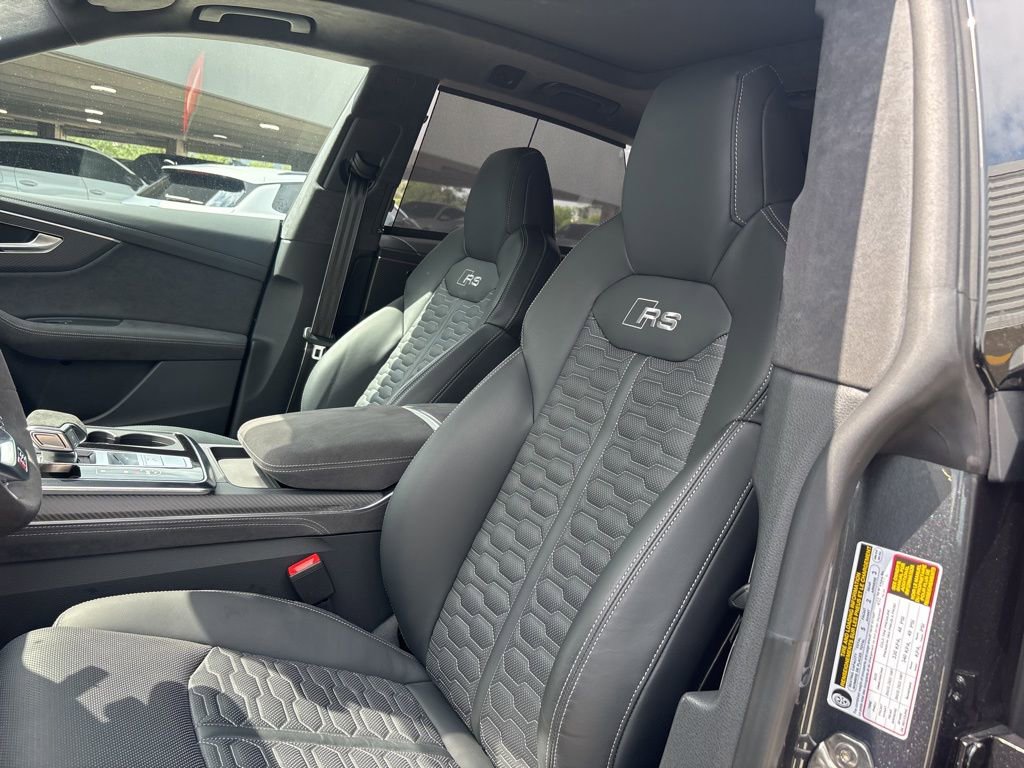 Certified 2025 Audi RS Q8 performance AWD/4WD image 13