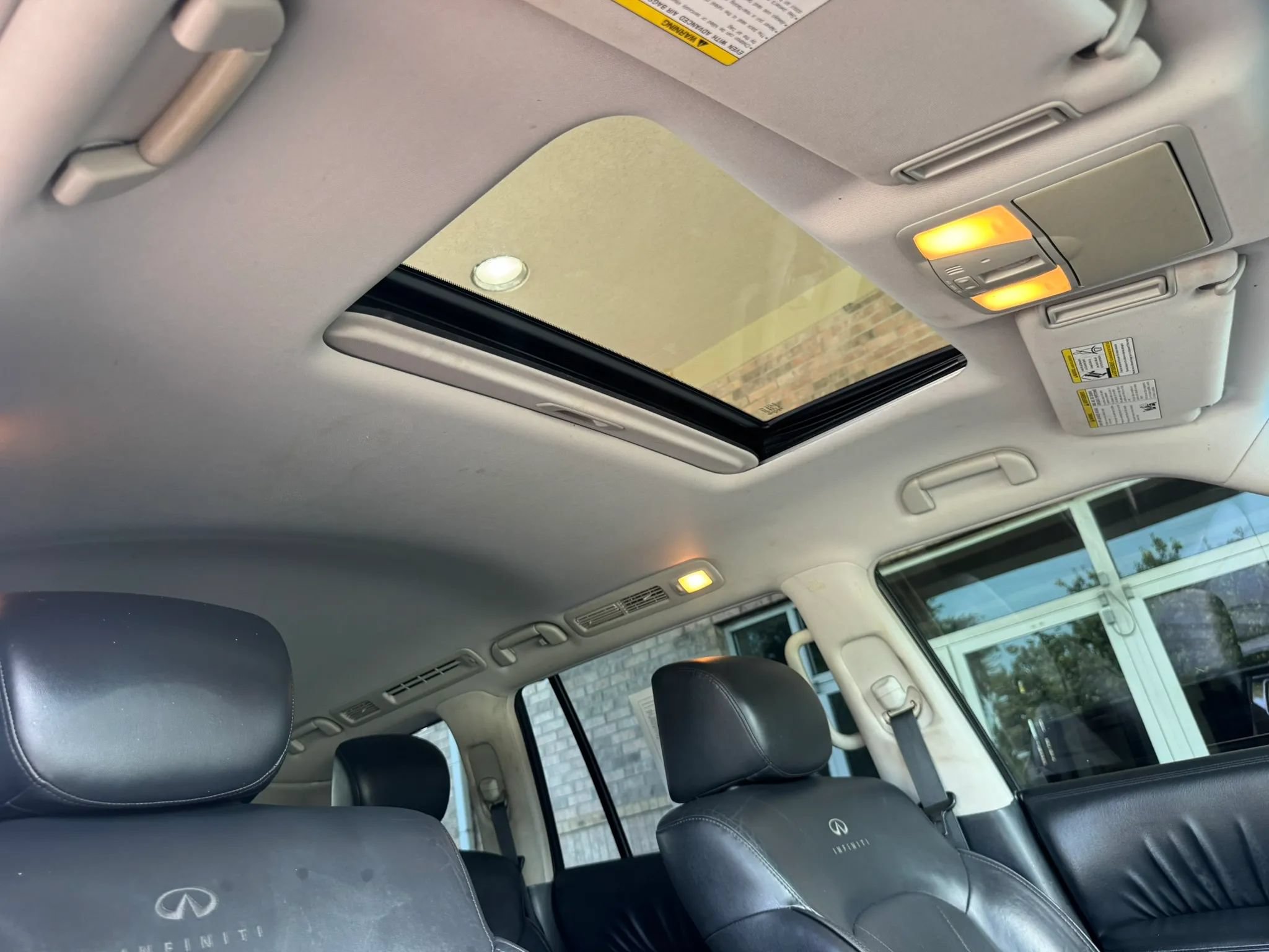 Used 2012 INFINITI QX56 4WD w/ Deluxe Touring Pkg image 18