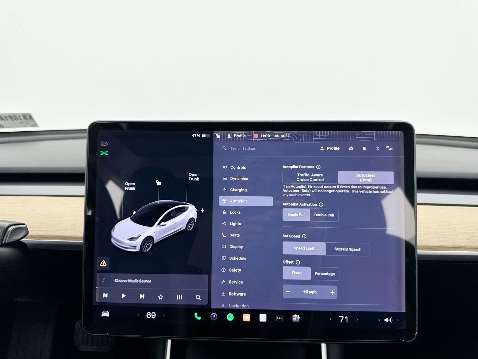 Used 2019 Tesla Model 3 Standard Range Plus RWD image 7