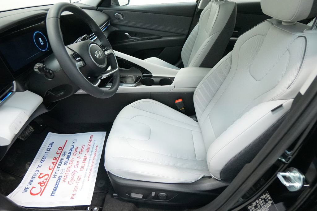 New 2026 Hyundai Elantra Limited image 15