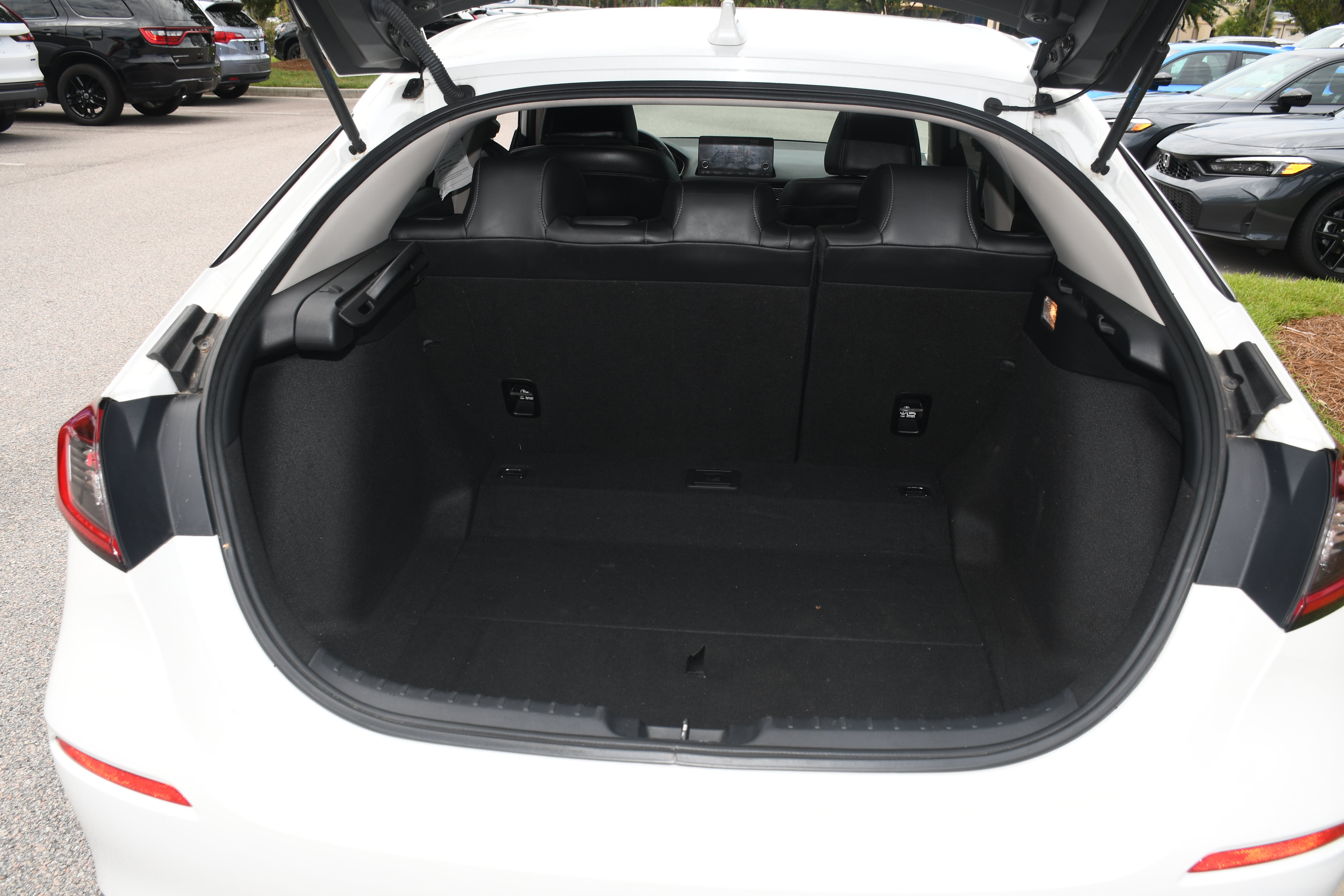 Used 2023 Honda Civic EX-L image 18