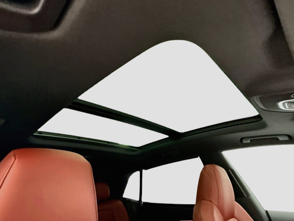 Certified 2025 Audi SQ8 Prestige AWD/4WD image 17